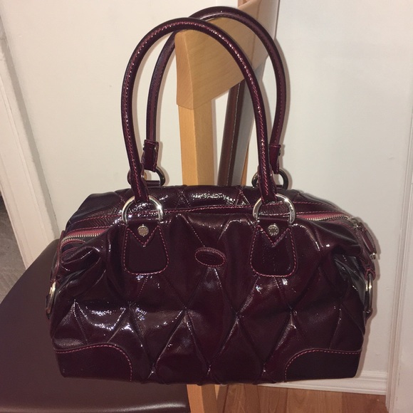 Tod’s Quilted Burgundy Handbag - Picture 7 of 8